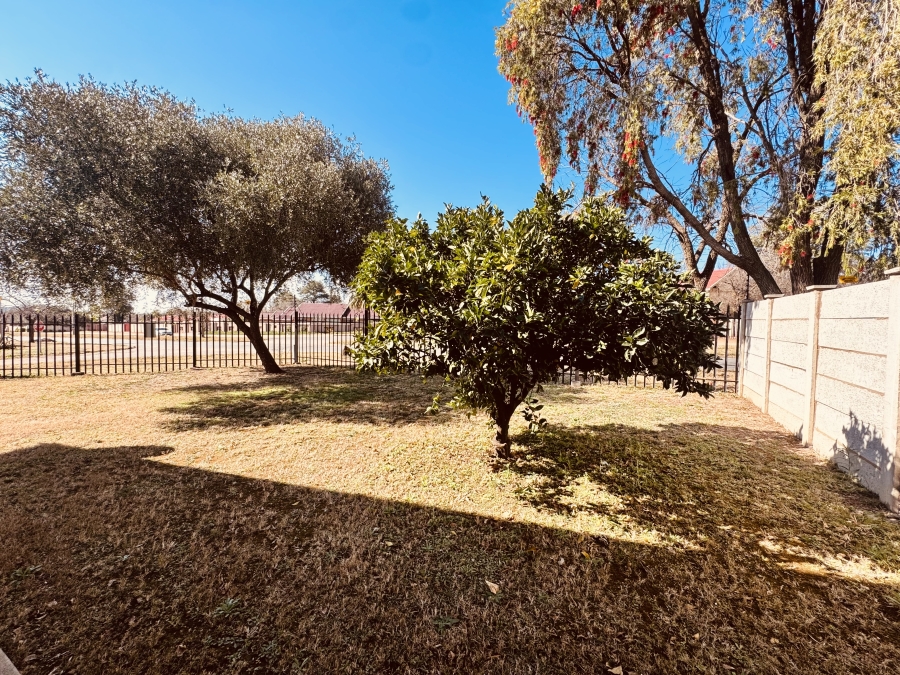 2 Bedroom Property for Sale in Songloed North West